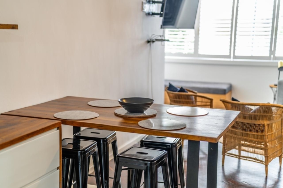 To Let 1 Bedroom Property for Rent in Sea Point Western Cape